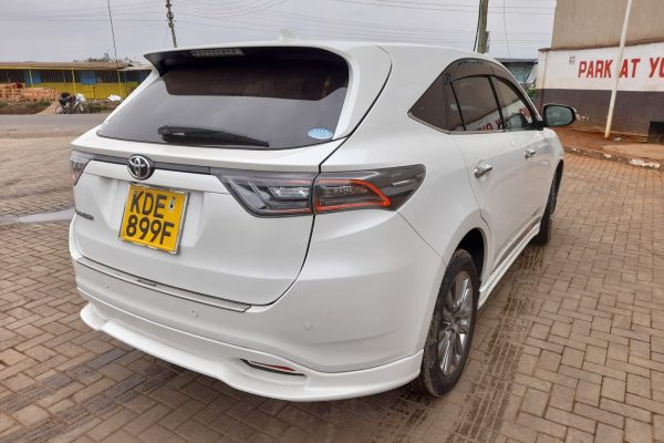 Toyota Harrier for hire